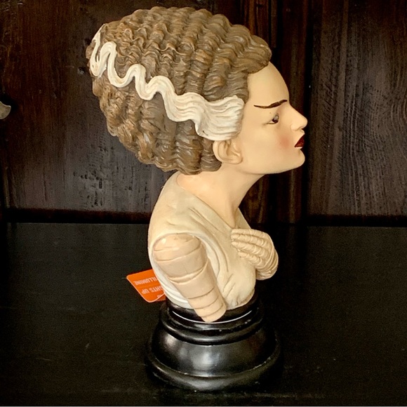 Bride of Frankenstein Bust Light Up Halloween Decor - Picture 12 of 16